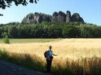  Jetzt geht's los-Im Hintergrund die Pfaffensteine