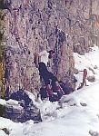  Trotz Schneefall erreichten wir den Einstieg  